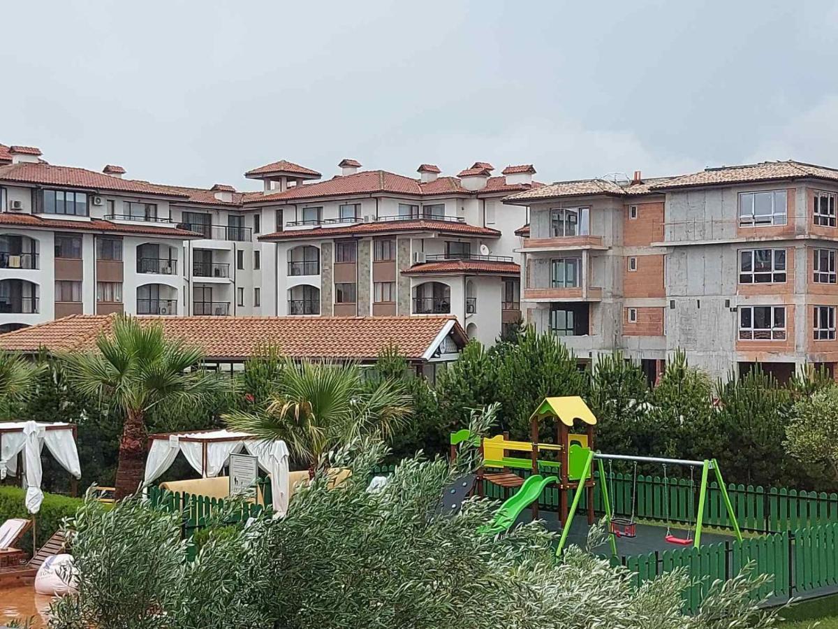 Sarafovo D&V Apartments 布尔加斯 外观 照片